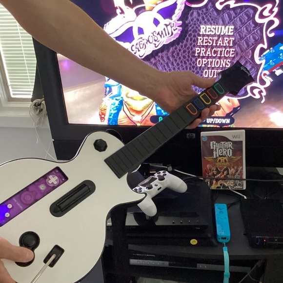 Wii Guitar Hero Nintendo Wii & Rock Band Games Wireless Wii-033 Gibson Les Paul - Picture 9 of 16